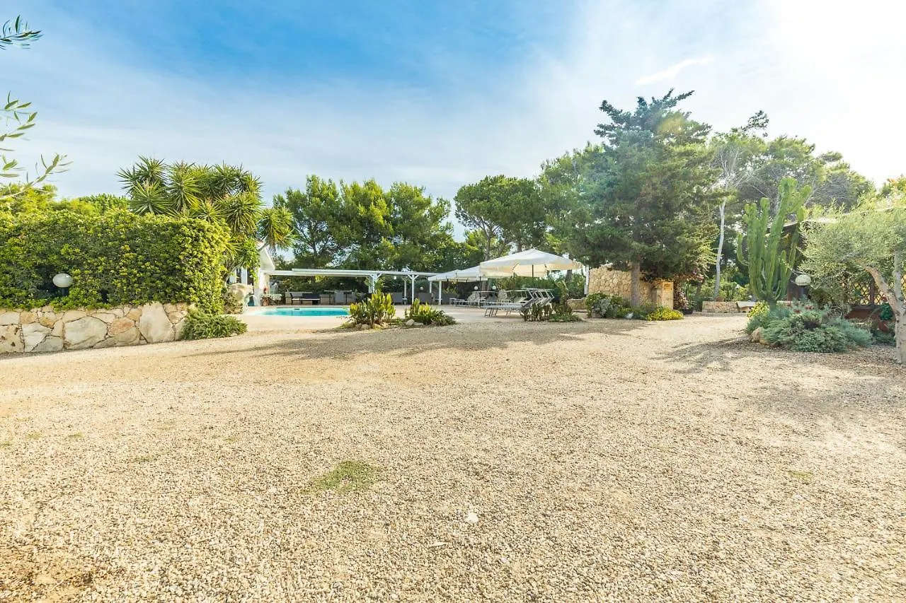 Albergo Residenziale Menhirs Putzu Idu