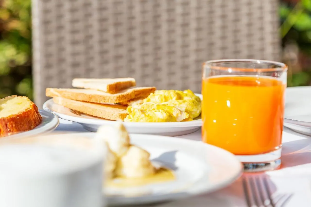 Albergo Residenziale Menhirs Putzu Idu 3*,