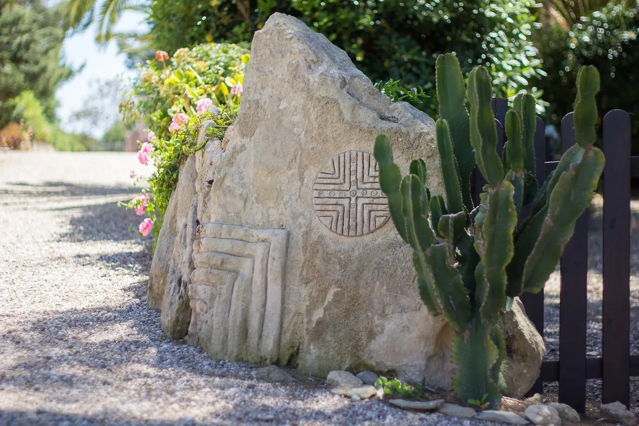 Albergo Residenziale Menhirs Putzu Idu