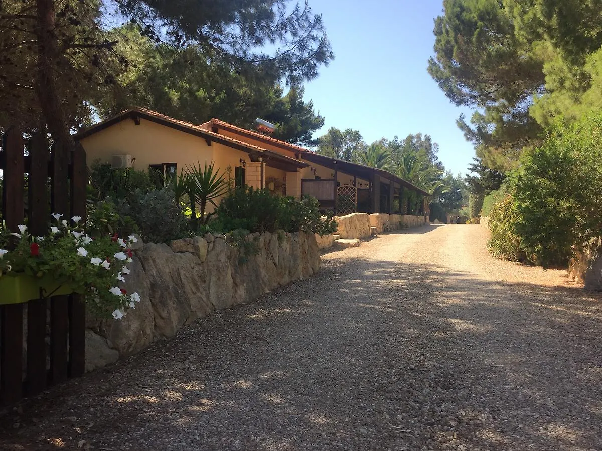 Albergo Residenziale Menhirs Putzu Idu