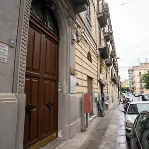 Handy , Palermo Italia